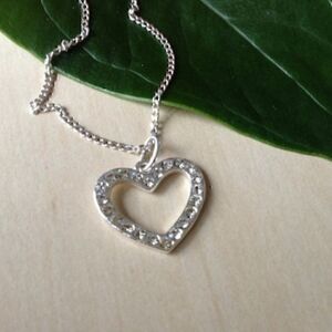 NWT Swarovski Elements Austrian Crystal Open Heart Silver Necklace